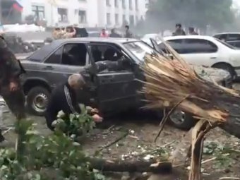 Луганск после авиаудара: шокирующее видео появилось в Сети (ВИДЕО)