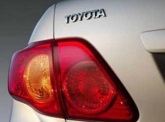 Toyota отзывает 2,3 млн автомобилей из-за неисправности систем безопасности
