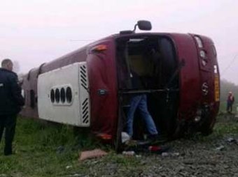 На Сахалине тепловоз протаранил пассажирский автобус: 5 погибших, 7 пострадавших