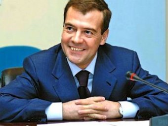 Селфи Медведева добавило премьер-министру ещё сто тысяч подписчиков в Instagram