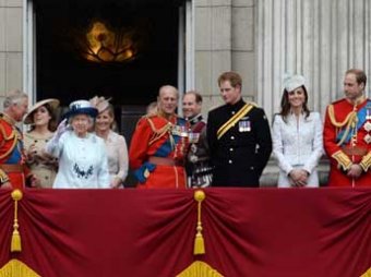 Британцы подсчитали, сколько стране стоят монархи:  млн в год