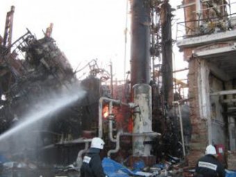 Взрыв на Ачинском НПЗ 15.06.2014 попал на ВИДЕО