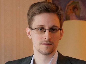 Оливер Стоун снимет фильм об Эдварде Сноудене