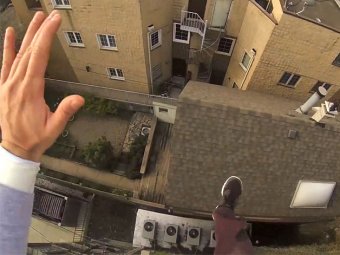 Видео прыжка мужчины с крыши стало хитом YouTube