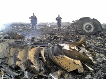 "Боинг 777" сбит над Украиной ракетой - разведка США (фото, видео)