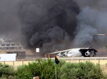 Мощнейший пожар в Ливии – горят резервуары с нефтью