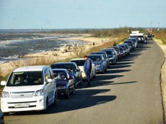 Очередь на паром из Крыма увеличилась до 30 часов