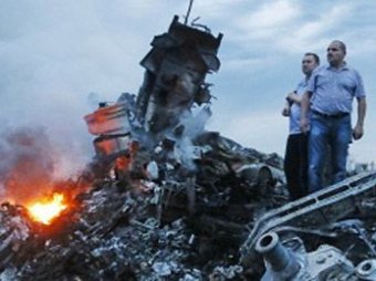 "Боинг 777", последние новости: СМИ Малайзии выяснили, кто сбил "Боинг" над Украиной