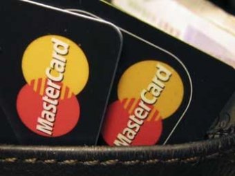 Россиянин судится с MasterCard за блокировку его карты