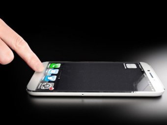 В Австралии первый покупатель iPhone 6 уронил его, выйдя из магазина