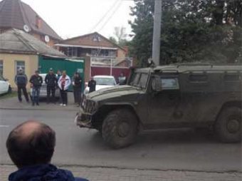 В Ростове-на-Дону пьяные спецназовцы устроили смертельное ДТП на броневике "Тигр"