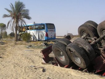 В Египте в ДТП пострадали 18 российских туристов (фото)