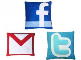 СМИ: Facebook, Twitter и Gmail должны зарегистрировать в Роскомнадзоре