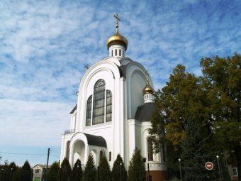 Новости Украины 30 сентября 2014: на ограде церкви в Харькове распяли 25-летнего мужчину (фото)