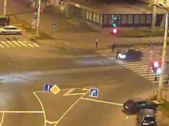 Видео страшного ДТП взорвало сеть: в Карелии сбитый пешеход пролетел несколько метров