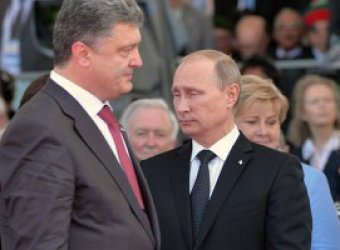 СМИ сообщили о тайной встрече Порошенко с Сурковым