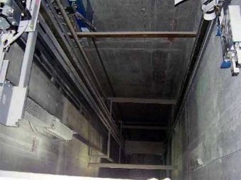 Лифт сорвался с 16 этажа в Москве: трое погибших