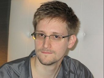 СМИ: Эдвард Сноуден минувшим летом перевёз свою подругу в Москву