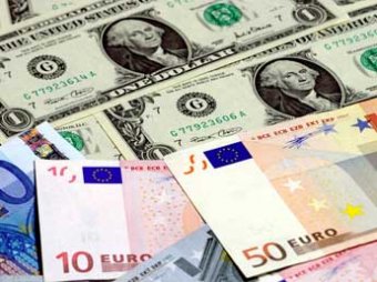 Новые рекорды на бирже: доллар выше 43, а евро выше 55 рублей