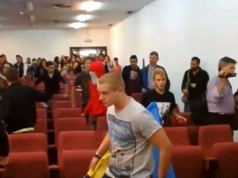 Новости Украины 10 октября 2014: из вуза в Испании прогнали граждан Украины, пытавшихся сорвать лекцию