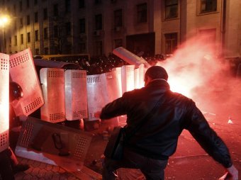 Новости Украины 8 октября 2014: ИноСМИ считают, что акции радикалов на Украине выходят из-под контроля