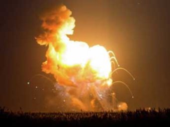 СМИ: ракету Antares в США специально взорвали при запуске