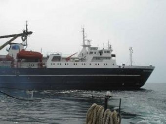 У берегов Сахалина терпит бедствие теплоход «НАНО 2» с 15 людьми на борту