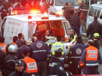 В результате резни в синагоге в Иерусалиме погибли 5 человек