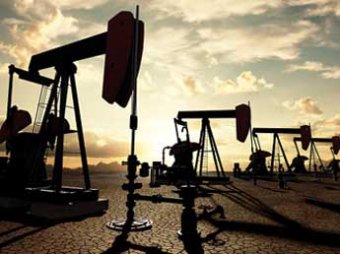 Решение ОПЕК обрушило цены на нефть до 4-летнего минимума