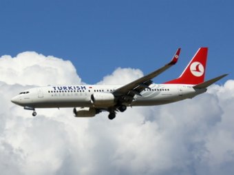 Пилот турецкого Боинга сообщил об угоне самолета