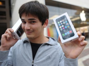 СМИ: в России практически исчезли из продажи iPhone 6