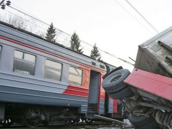 В Свердловской области столкнулись поезд Москва – Владивосток и грузовой состав