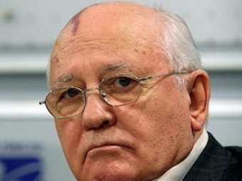 Горбачев планирует встретиться с Меркель в день падения Берлинской стены