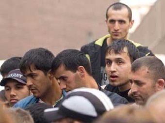 Сотрудник профсоюза мигрантов прописал по двум адресам в Москве 56 тысяч иностранцев