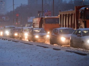 Из застрявшей в пробке машины в Москве похитили 25 млн рублей