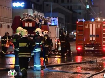 В машине на востоке Москвы сгорели три человека