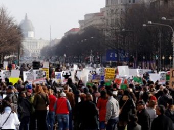 В США снова прошли массовые акции протеста против расизма в полиции