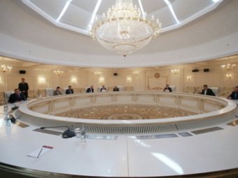 Новости Новороссии и Украины 23 декабря 2014: оглашена дата встречи Контактной группы в Минске