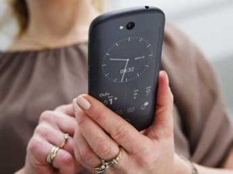 В России стартуют продажи YotaPhone 2, смартфон будет продавать Vodafone