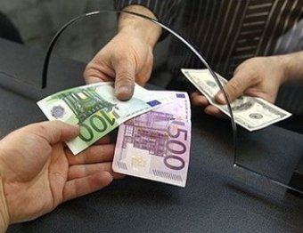 Курс евро впервые в истории поднялся выше 72 рублей