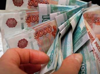 Валюты открыли неделю резким ростом: евро превысил 72 рубля, доллар – 58