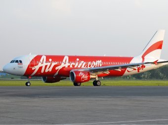 Спасатели нашли пропавший самолёт AirAsia