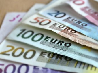 Курс евро установил новый исторический максимум