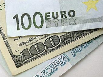 Рубль вновь укрепился по отношению к доллару и евро
