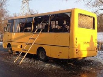 Обстрел автобуса под Волновахой: стали известны новые подробности трагедии (видео)