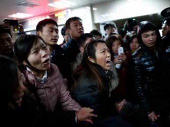 В Китае в давке из-за фальшивых долларов погибли 36 человек
