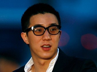 Сын Джеки Чана приговорен в Китае к 6 месяцам тюрьмы за наркопритон