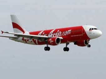 Названа причина крушения самолета AirAsia у берегов Индонезии