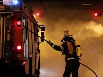 В Екатеринбурге на пожаре в общежитии погибли два человека