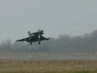 Истребитель НАТО провел опасные маневры вблизи российского Ан-26